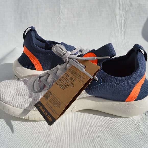 Nike Men's Blue Free Run Flyknit Size M 7.5 and W 9 (New) - Picture 8 of 12